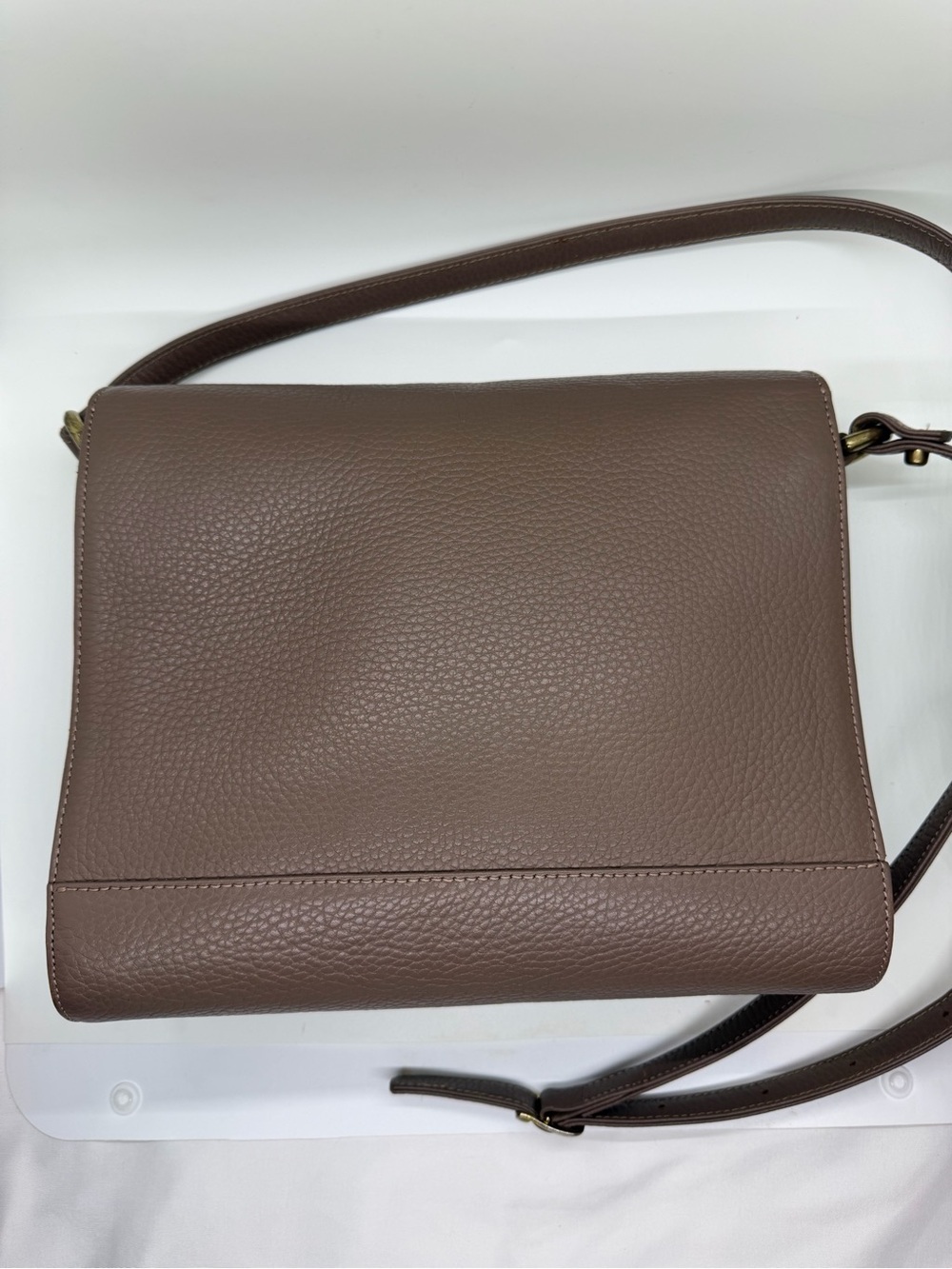 Cuyana Flap Crossbody Bag, Genuine Leather - Picture 9 of 16